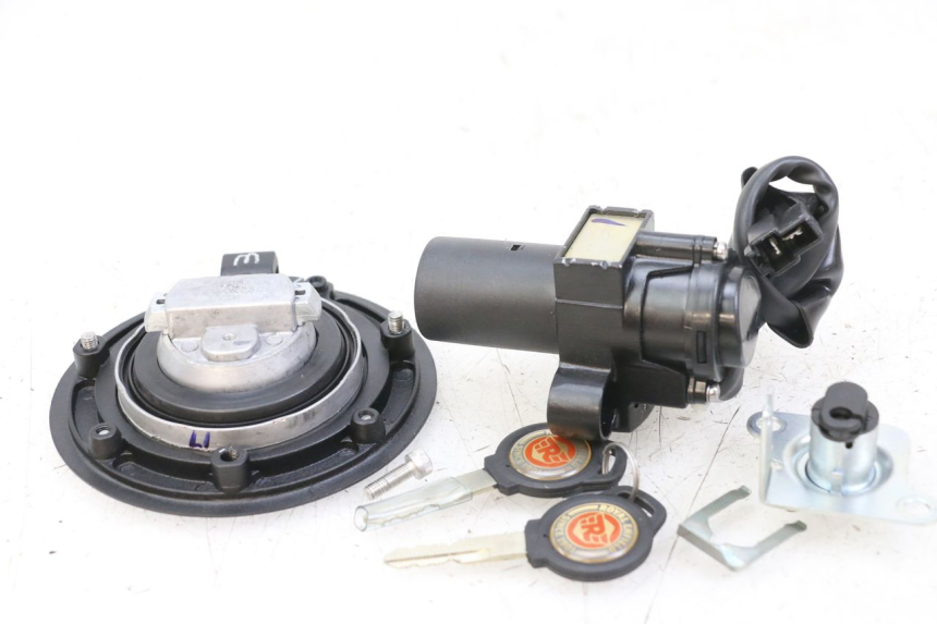 photo de SCHLOSSSATZ ROYAL ENFIELD SCRAM 411 (2022 - 2024)