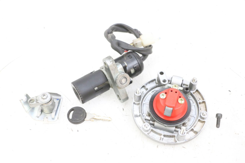 photo de SCHLOSSSATZ YAMAHA TZR 50 (2008 - 2016) - Details der Befestigungspunkte