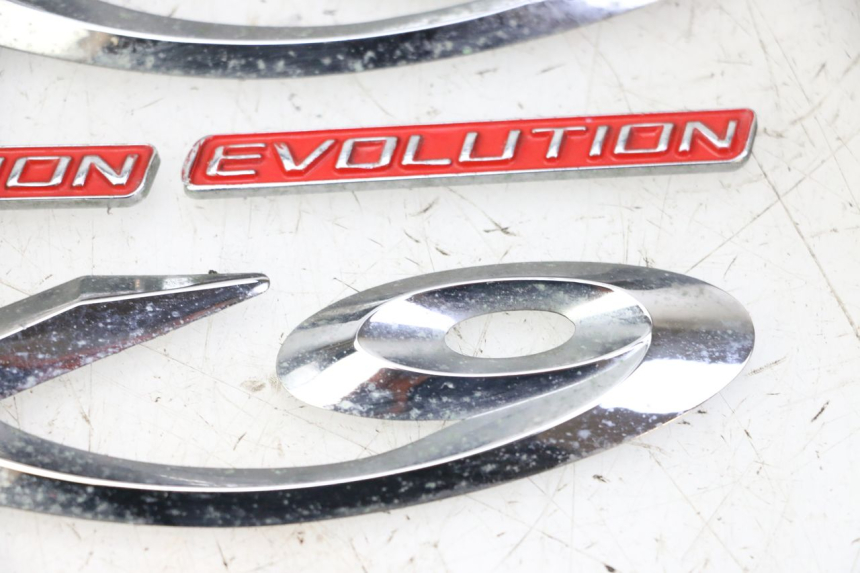 photo de LOGO MARKE PIAGGIO X9 EVOLUTION 125 (2003 - 2007)