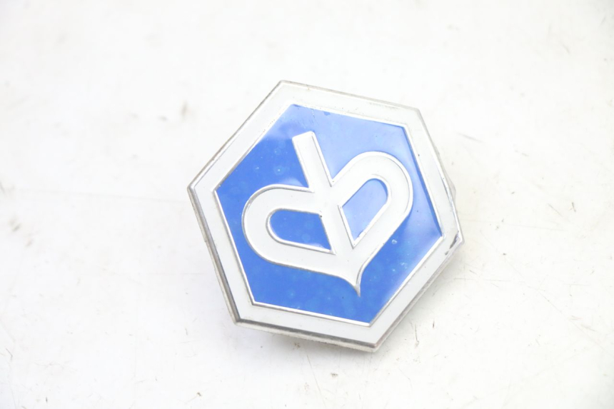photo de LOGO MARKE PIAGGIO XEVO - X EVO 125 (2007 - 2016)