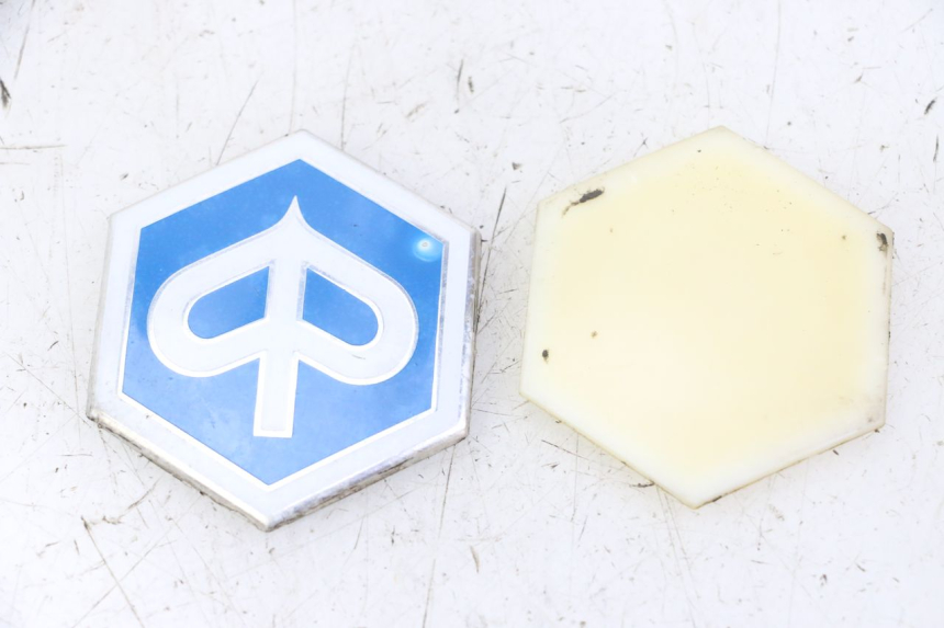 photo de LOGO MARKE PIAGGIO XEVO - X EVO 125 (2007 - 2016)