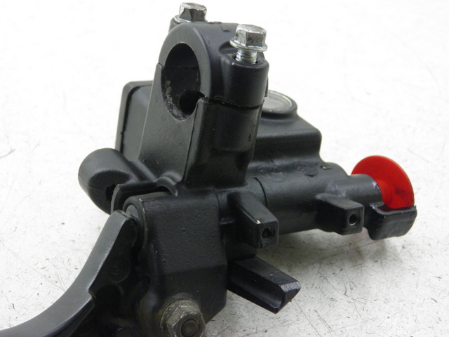 photo de HAUPTBREMSZYLINDER HINTEN HONDA FES S-WING SWING ABS 125 (2007 - 2015)