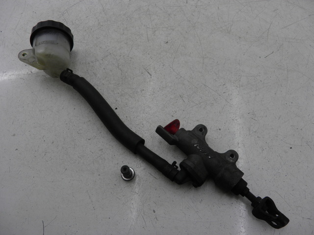 photo de BREMSPUMPE HINTEN HONDA NTV DEAUVILLE 650 (2001 - 2006)