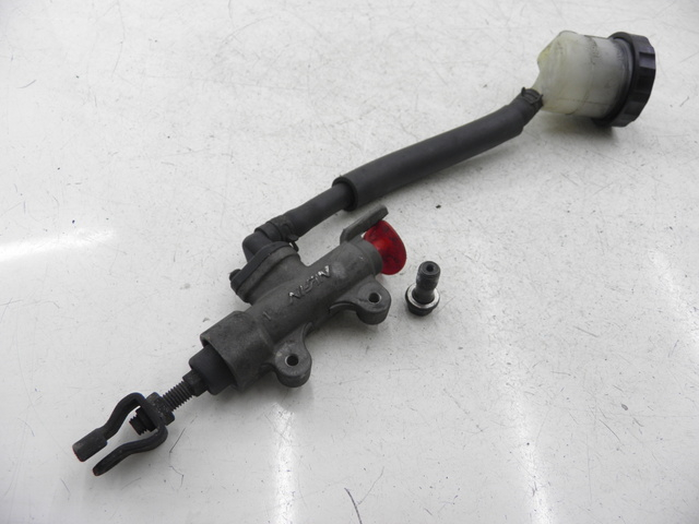 photo de BREMSPUMPE HINTEN HONDA NTV DEAUVILLE 650 (2001 - 2006)