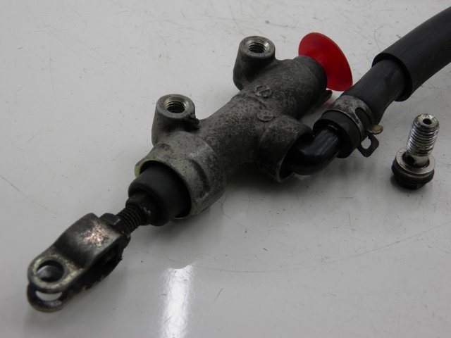 photo de BREMSPUMPE HINTEN KAWASAKI ZEPHYR 550 (1991 - 1998)
