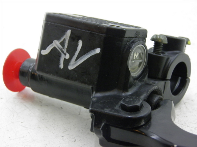 photo de BREMSPUMPE HINTEN PIAGGIO XEVO - X EVO 125 (2010 - 2015)