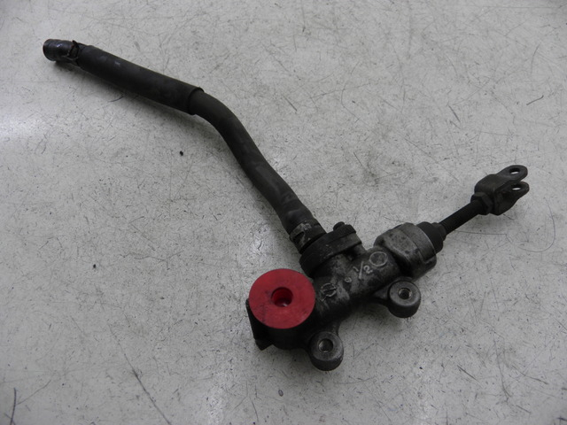 photo de BREMSPUMPE HINTEN SUZUKI GS GSE 500 (2001 - 2003)