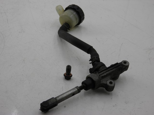 photo de BREMSPUMPE HINTEN YAMAHA FZX FAZER 750 (1987 - 1998)