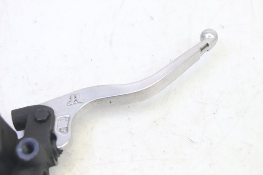 photo de BREMSPUMPE VORNE QUADRO 4 4D 350 (2015 - 2018)