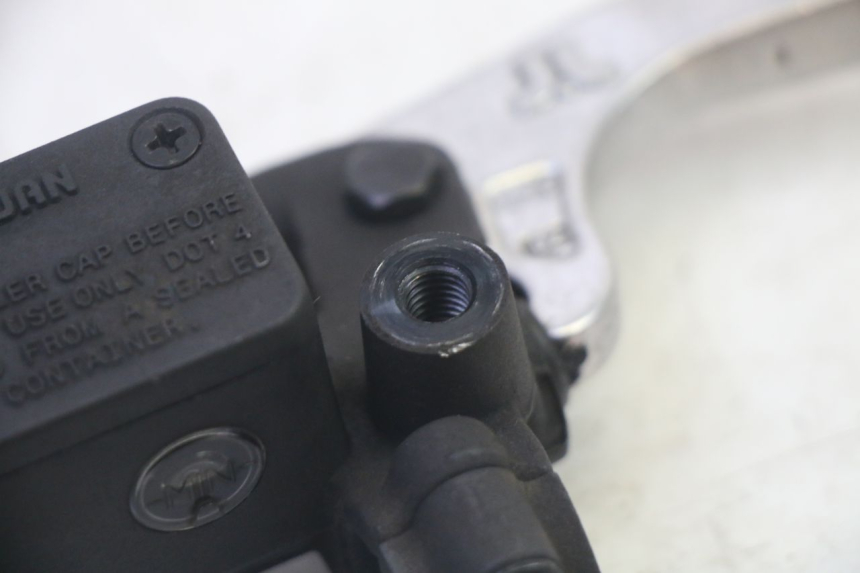 photo de BREMSPUMPE VORNE QUADRO 4 4D 350 (2015 - 2018)