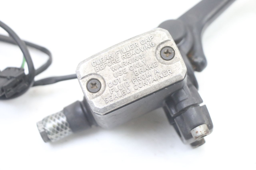 photo de VORDERER HAUPTBREMSZYLINDER BMW C1 125 (2000 - 2003)