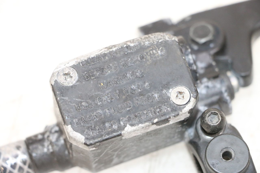 photo de BREMSPUMPE VORNE MBK BOOSTER SPIRIT NAKED 50 (2004 - 2017) - Technische Nahaufnahme