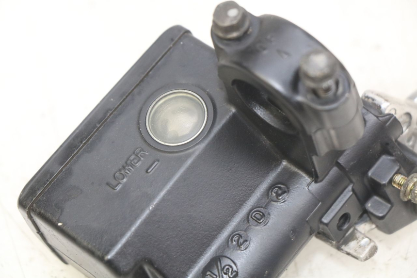 photo de VORDERER HAUPTBREMSZYLINDER SUZUKI BURGMAN 650 (2002 - 2004)