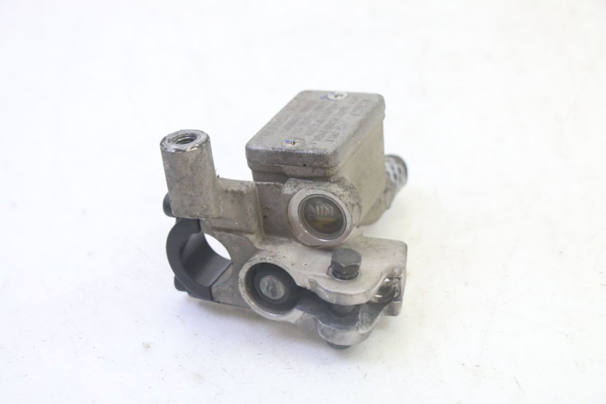 photo de VORDERER HAUPTBREMSZYLINDER YAMAHA CYGNUS X INJECTION 125 (2007 - 2013)