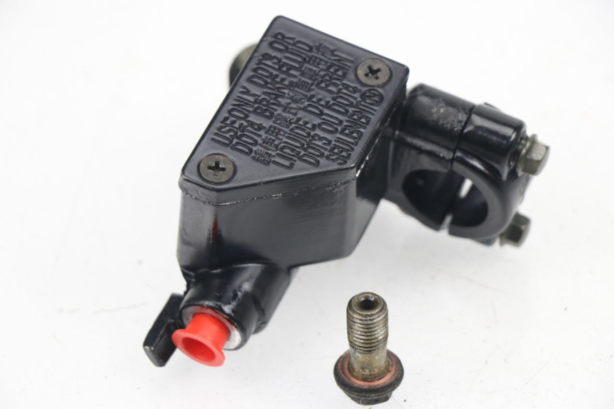 photo de BREMSPUMPE VORNE SYM FIDDLE 3 III 50 (2014 - 2020)