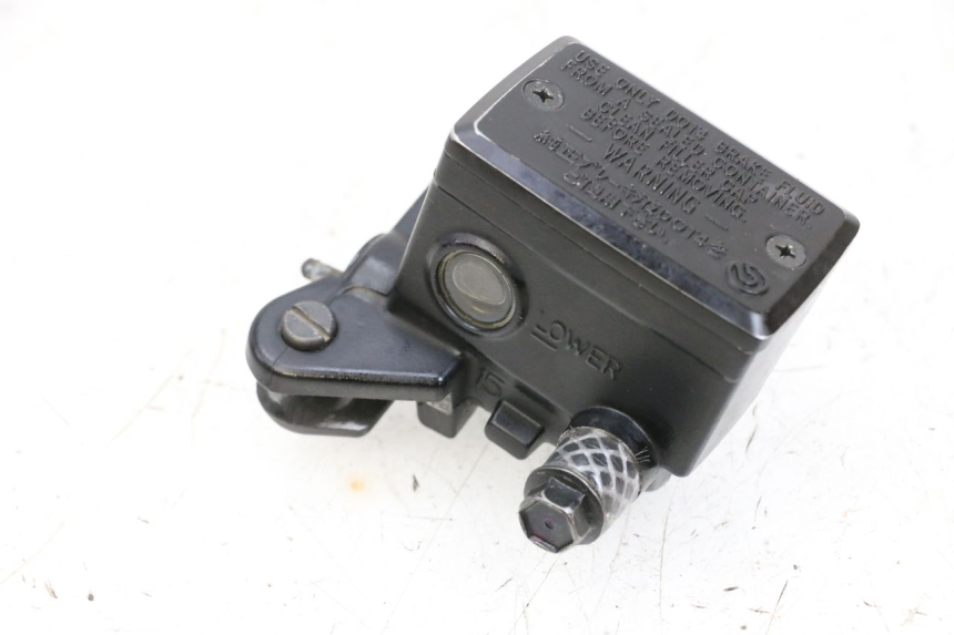 photo de VORDERER HAUPTBREMSZYLINDER YAMAHA FJR ABS 1300 (2006 - 2012) - Hauptansicht