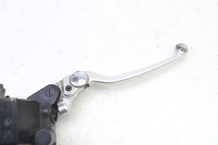 photo de BREMSPUMPE VORNE YAMAHA FZ6 FAZER S2 600 (2007 - 2011)