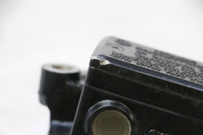 photo de BREMSPUMPE VORNE YAMAHA FZ6 N FAZER 600 (2004 - 2006)