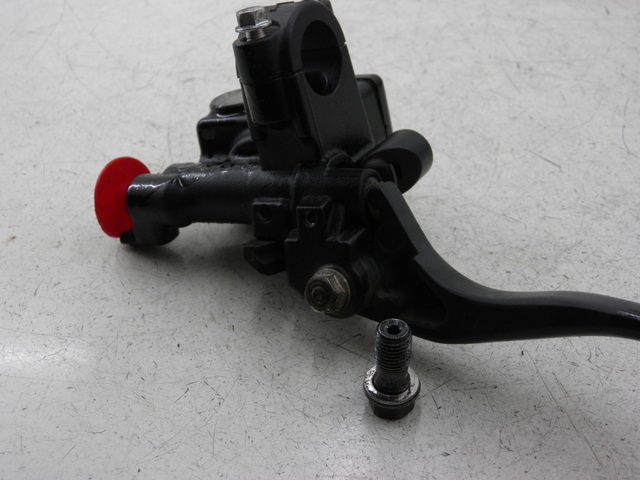 photo de VORDERER HAUPTBREMSZYLINDER HONDA FES S-WING SWING ABS 125 (2007 - 2015)