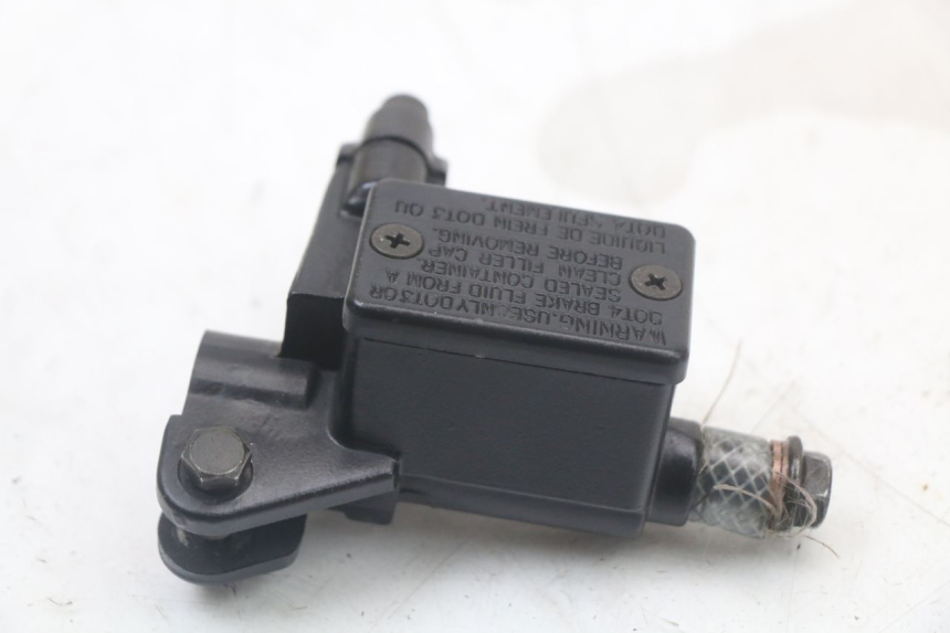 photo de VORDERER HAUPTBREMSZYLINDER PEUGEOT KISBEE 2T 50 (2010 - 2017)