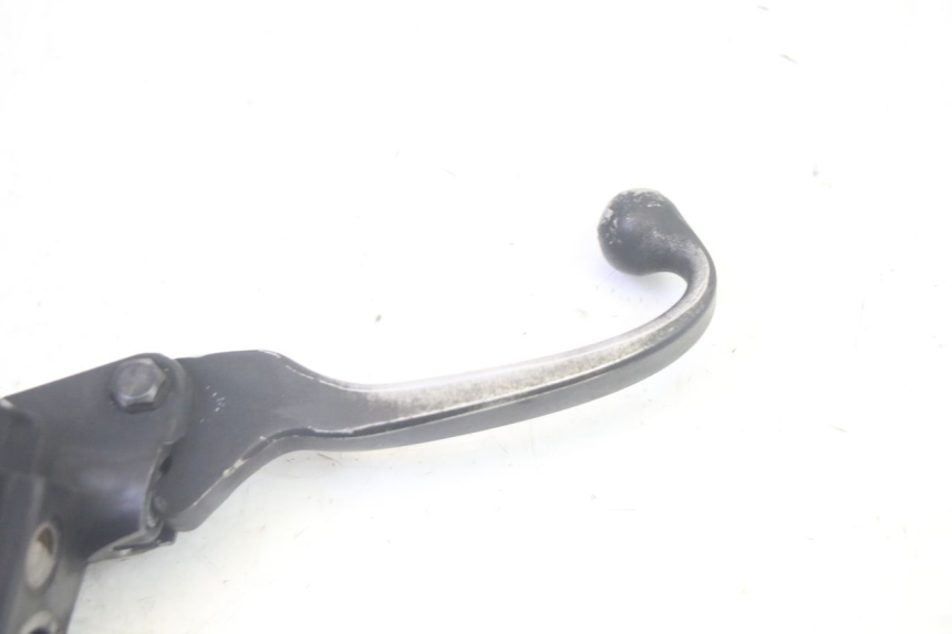 photo de VORDERER HAUPTBREMSZYLINDER PEUGEOT KISBEE 4T 50 (2018 - 2022) - Zoom auf Gebrauchszustand