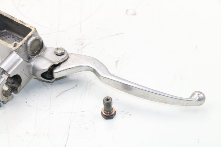 photo de VORDERER HAUPTBREMSZYLINDER KYMCO AGILITY RS 4T 50 (2009 - 2013)