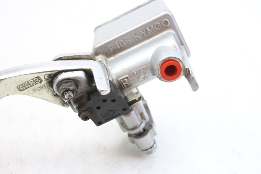 photo de VORDERER HAUPTBREMSZYLINDER KYMCO SENTO 100 (2008 - 2013)
