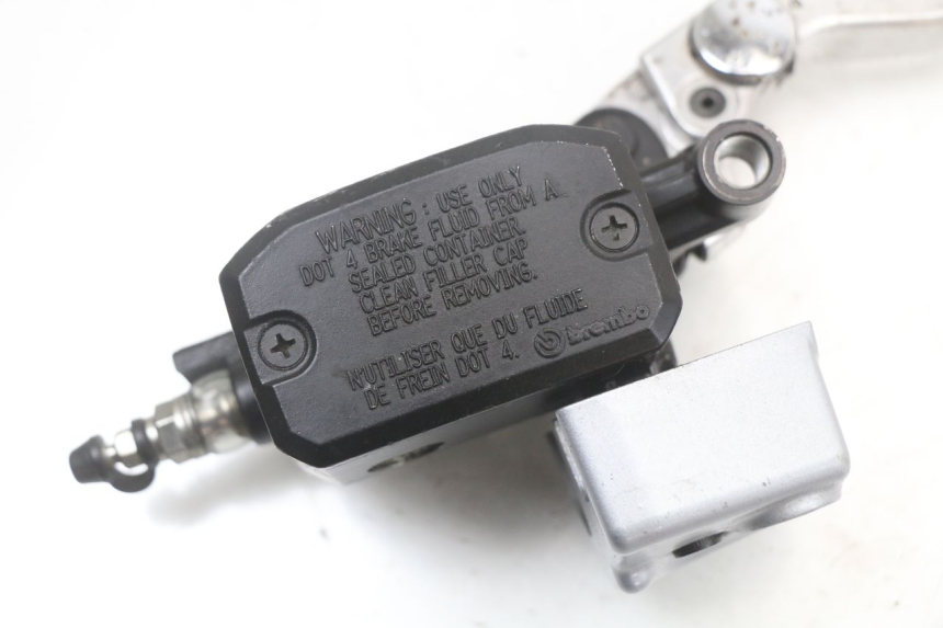 photo de BREMSPUMPE VORNE MOTO GUZZI NORGE 8V GT 1200 (2011 - 2016)