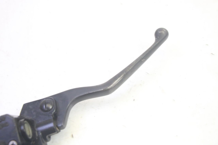 photo de BREMSPUMPE VORNE PIAGGIO MP3 HPE 350 (2018 - 2020) - Zoom auf Gebrauchszustand