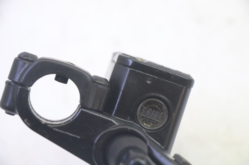 photo de VORDERER BREMSSATTEL PIAGGIO MP3 LT 400 (2007 - 2012) - Technische Nahaufnahme