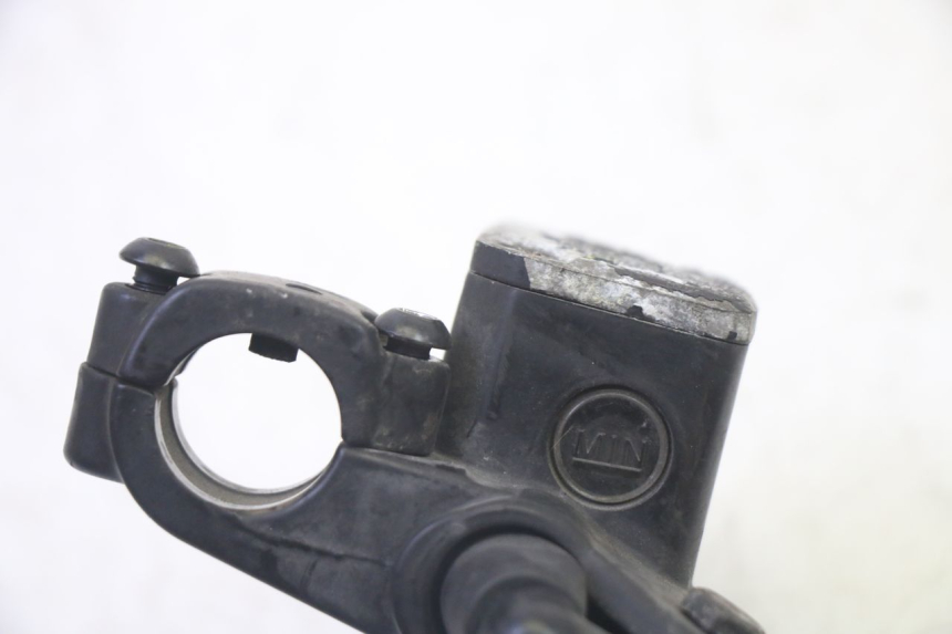 photo de VORDERER HAUPTBREMSZYLINDER PIAGGIO MP3 RL 250 (2007 - 2010)