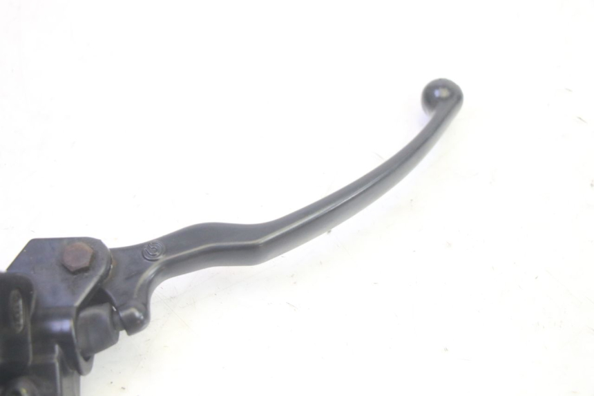 photo de VORDERER HAUPTBREMSZYLINDER PIAGGIO MP3 RL 250 (2007 - 2010) - Zoom auf Gebrauchszustand