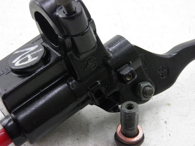 photo de VORDERER HAUPTBREMSZYLINDER PEUGEOT KISBEE 4T 50 (2010 - 2017)