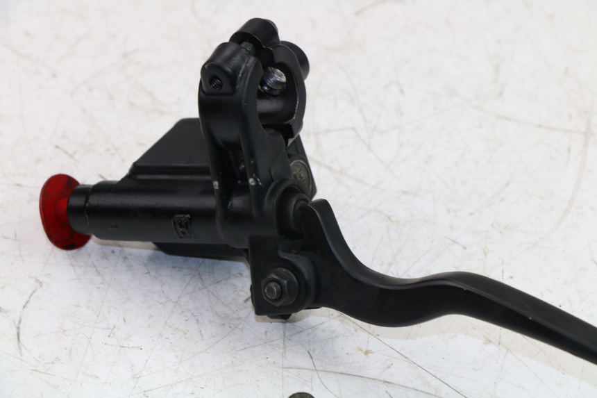 photo de BREMSPUMPE VORNE PIAGGIO CARNABY 125 (2007 - 2011)