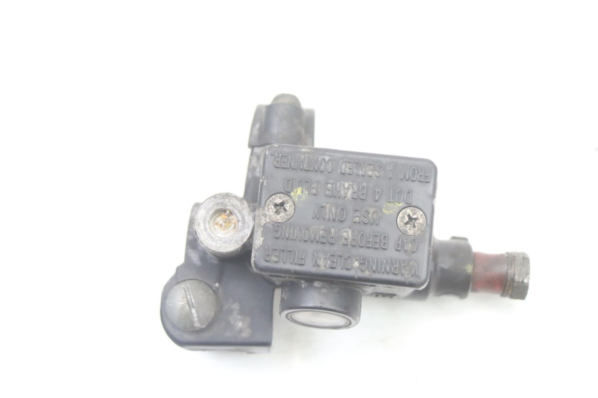 photo de VORDERER HAUPTBREMSZYLINDER PIAGGIO VESPA LX 2T 50 (2005 - 2013)