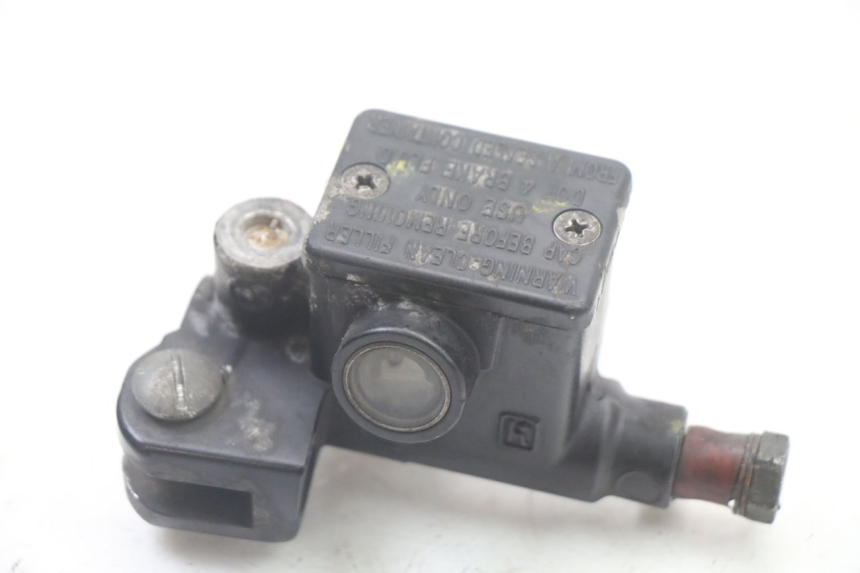 photo de VORDERER HAUPTBREMSZYLINDER PIAGGIO VESPA LX 2T 50 (2005 - 2013)