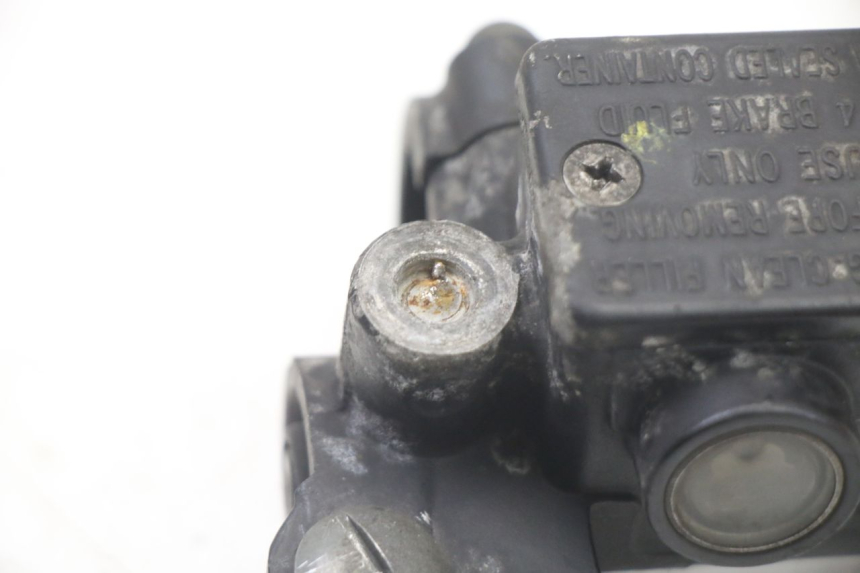 photo de VORDERER HAUPTBREMSZYLINDER PIAGGIO VESPA LX 2T 50 (2005 - 2013)