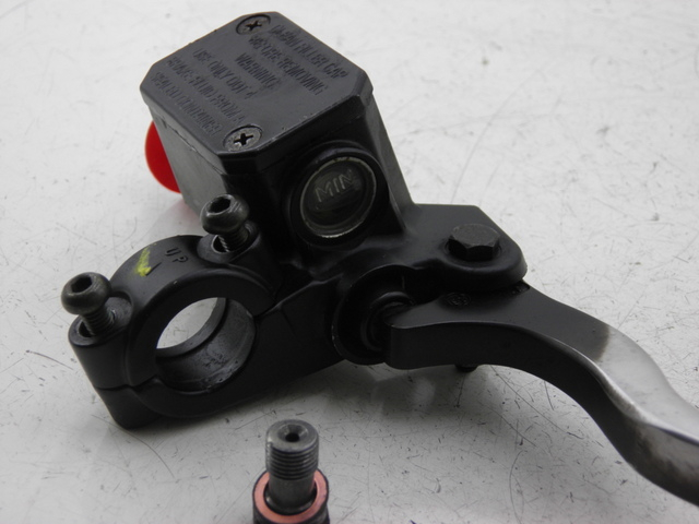 photo de BREMSPUMPE VORNE PIAGGIO X8 STREET 125 (2006 - 2007)