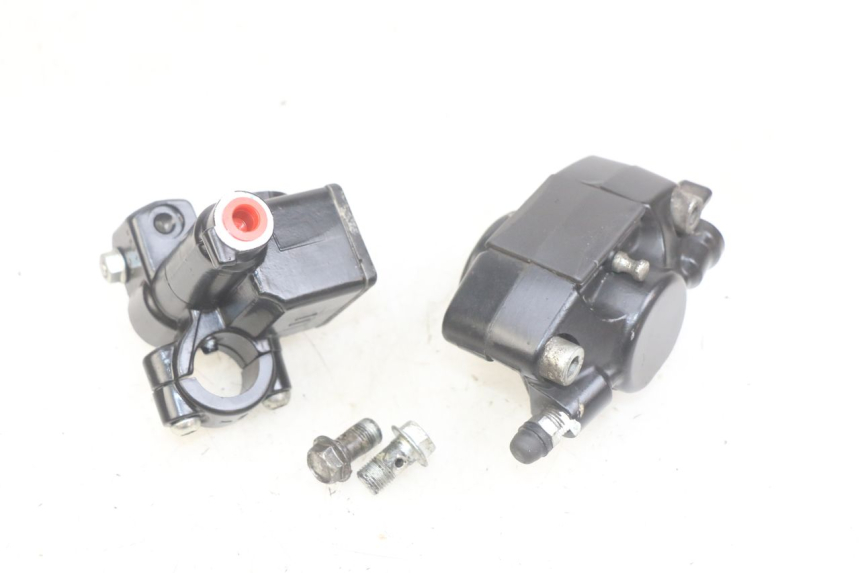 photo de VORDERER BREMSSATTEL PIAGGIO ZIP 2T 50 (2009 - 2019)