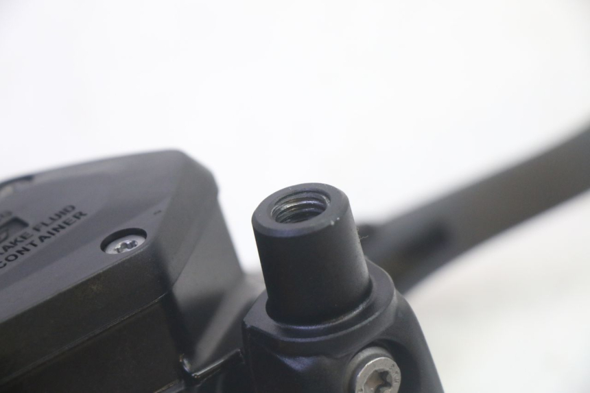 photo de BREMSPUMPE VORNE BMW R GS 1250 (2021 - 2024) - Zoom auf Gebrauchszustand