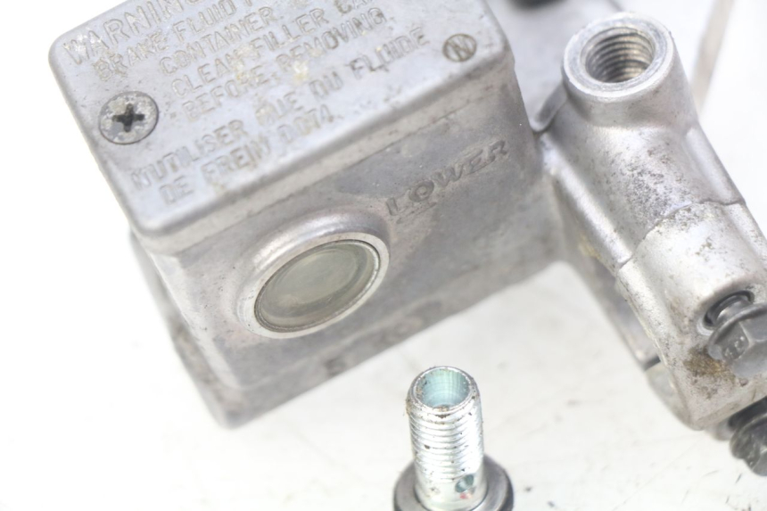 photo de VORDERER BREMSSATTEL SUZUKI SIXTEEN 125 (2008 - 2010)