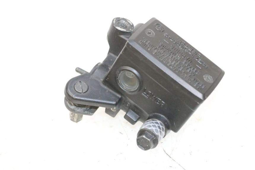 photo de BREMSPUMPE VORNE YAMAHA TDM ABS 900 (2002 - 2014) - Hauptansicht