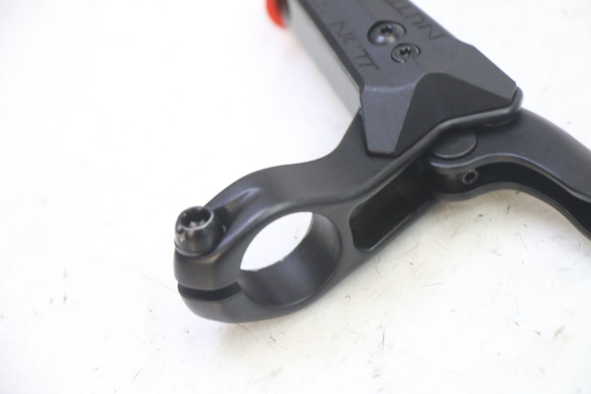 photo de VORDERER HAUPTZYLINDER DUALTRON VICTOR LIMITED 1