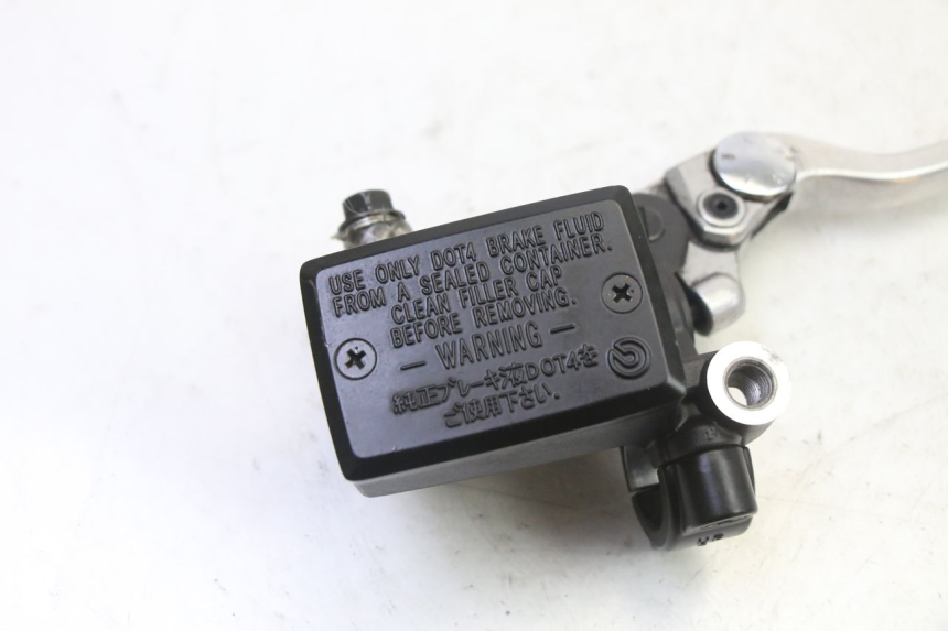 photo de BREMSPUMPE VORNE YAMAHA XJ6 ABS 600 (2008 - 2016)