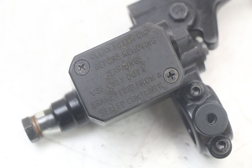 photo de VORDERER HAUPTBREMSZYLINDER YAMAHA AEROX 2T 50 (2013 - 2017)