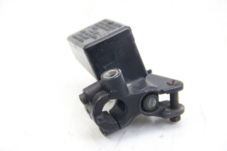 photo de VORDERER HAUPTBREMSZYLINDER YAMAHA FZS FAZER 600 (2001 - 2003)