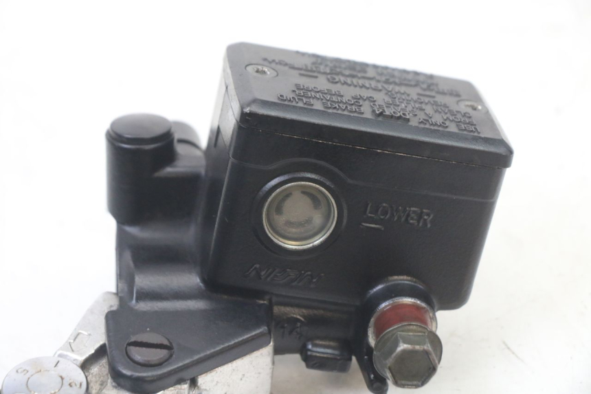 photo de VORDERER HAUPTBREMSZYLINDER YAMAHA FZS FAZER 600 (2001 - 2003)