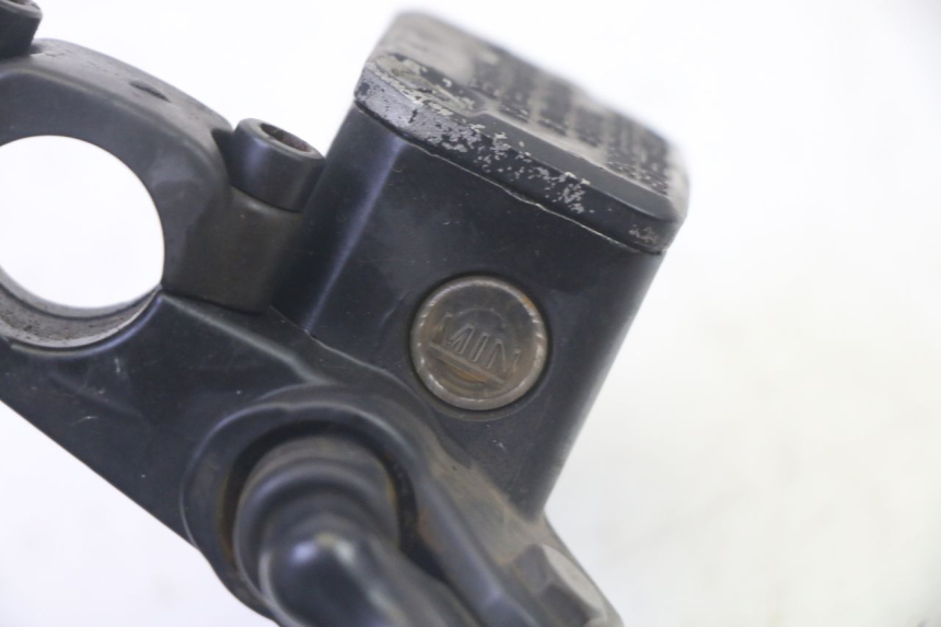 photo de BREMSPUMPE VORNE YAMAHA YP MAJESTY 125 (2007 - 2010)