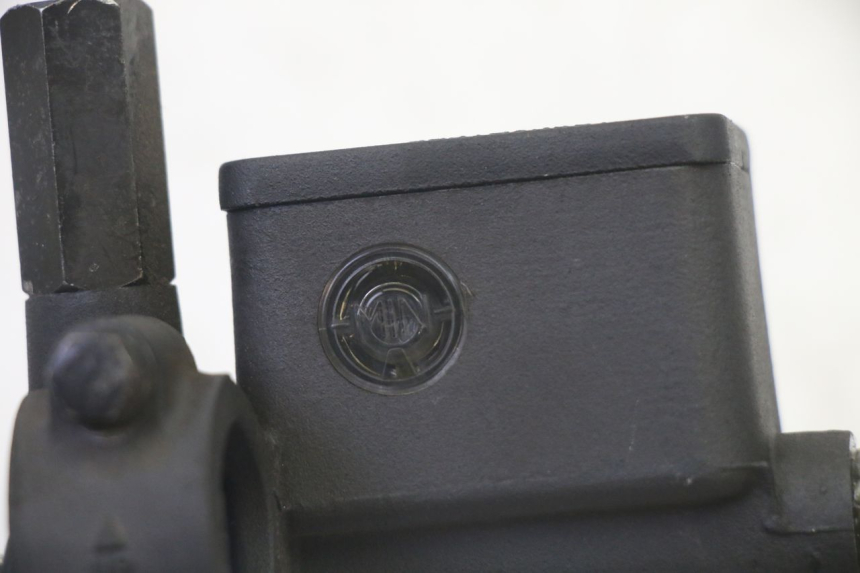 photo de BREMSPUMPE HINTEN QUADRO 4 4D 350 (2015 - 2018)