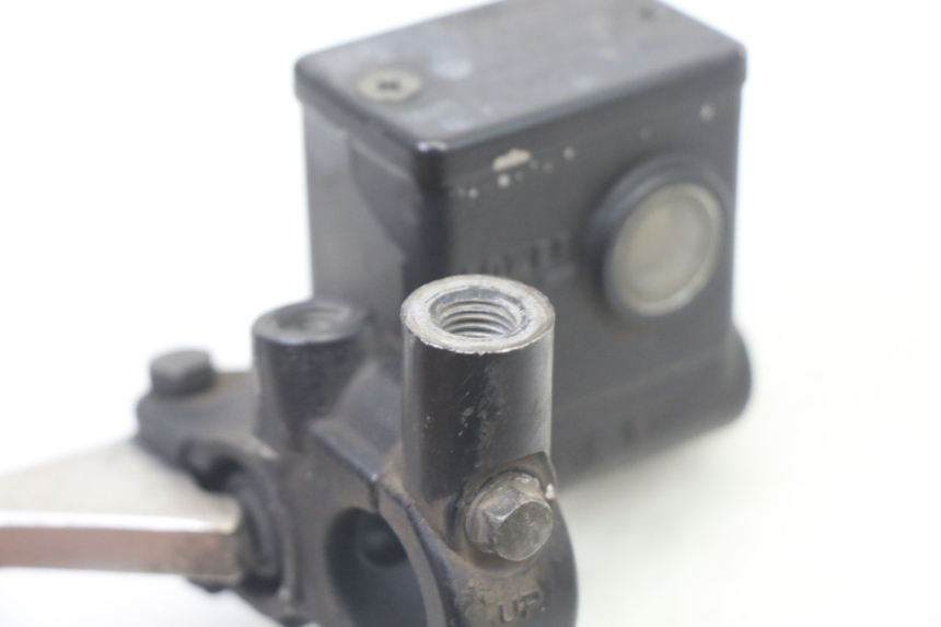 photo de HAUPTBREMSZYLINDER HINTEN SUZUKI BURGMAN 125 (2007 - 2014)